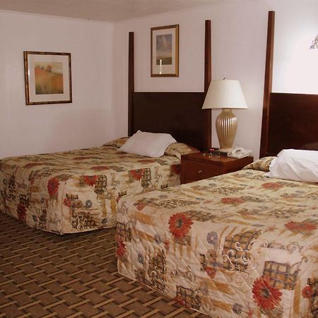 Executive Inn & Suites Lakeview Bagian luar foto