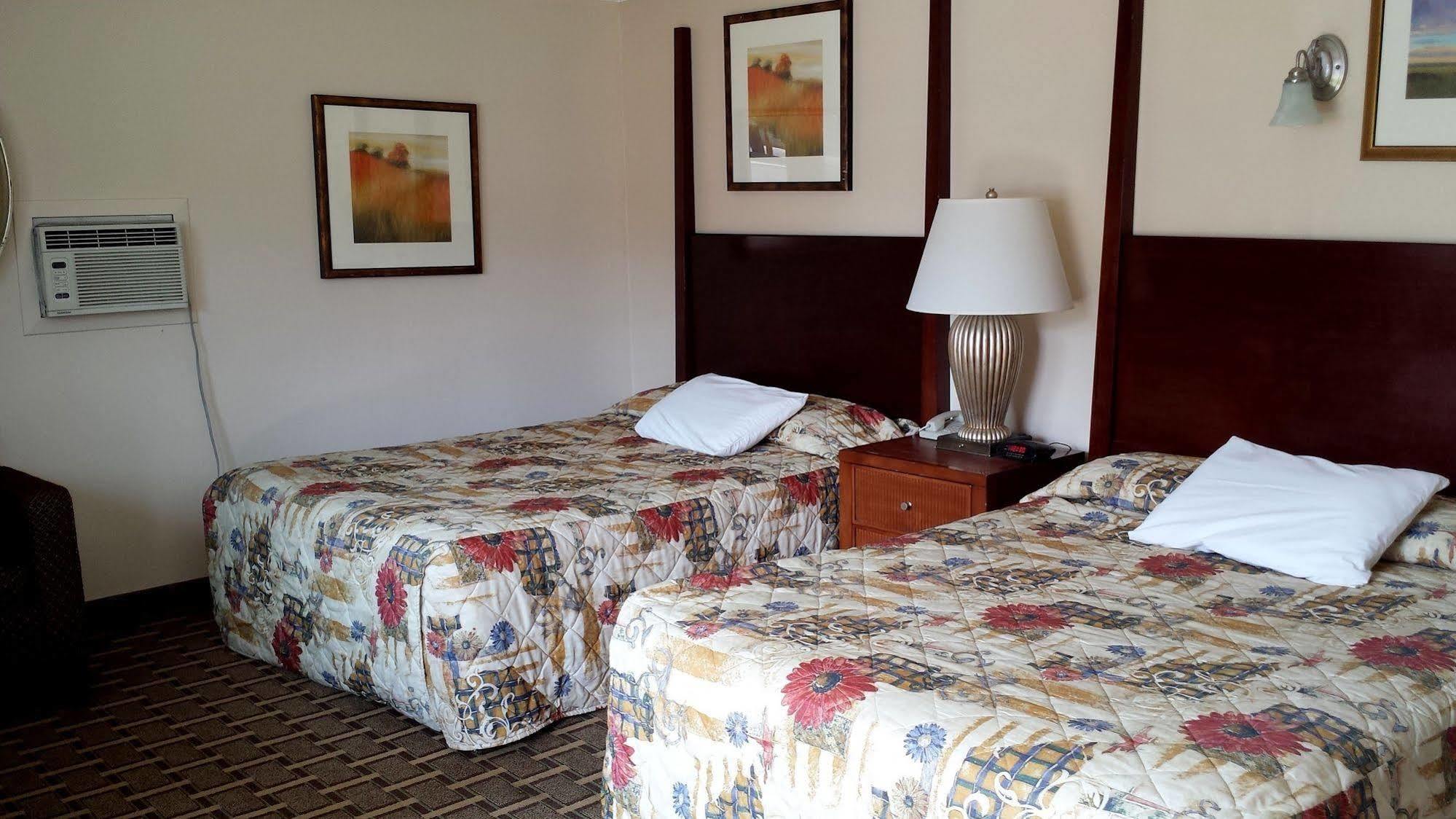 Executive Inn & Suites Lakeview Bagian luar foto