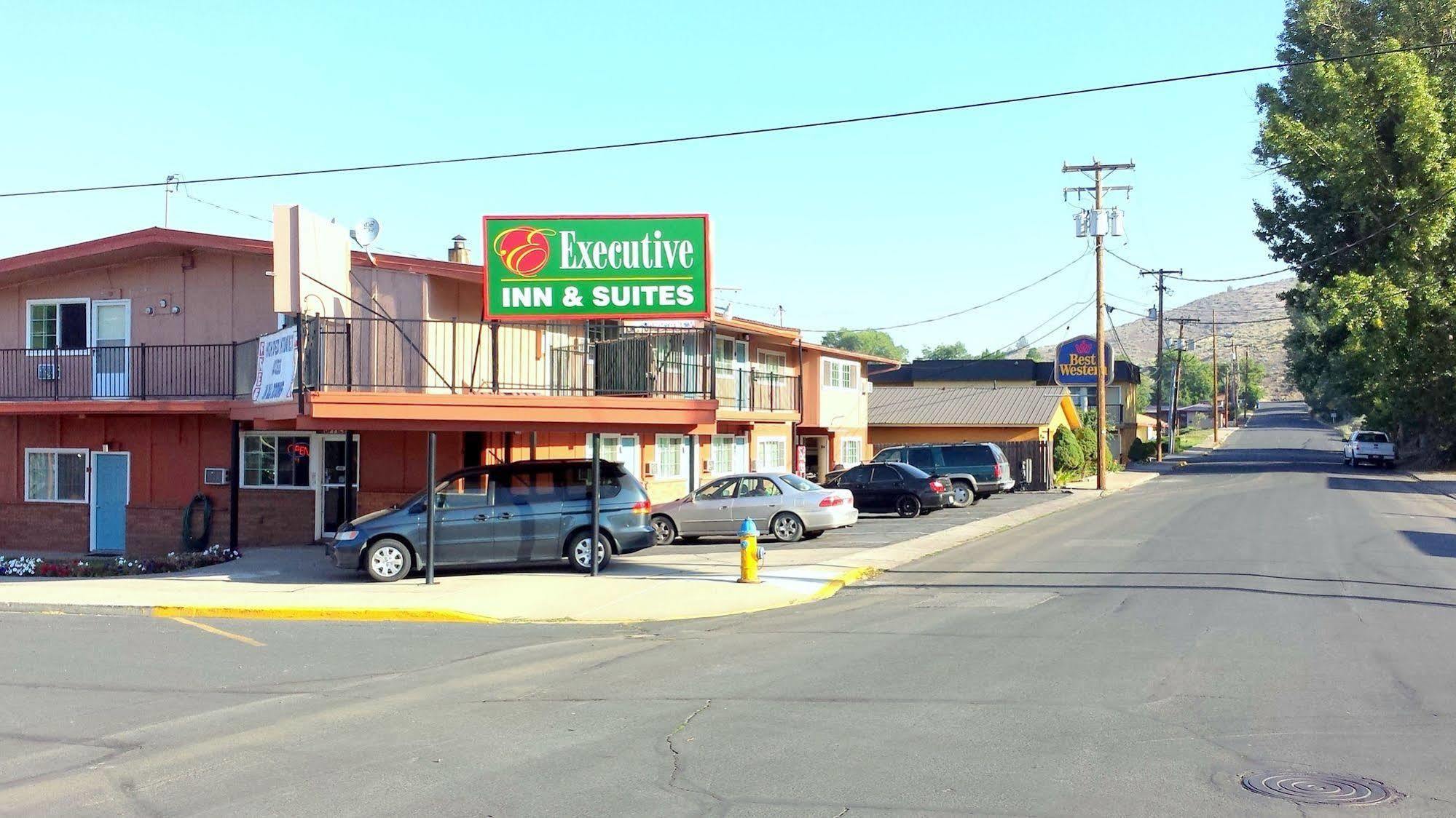 Executive Inn & Suites Lakeview Bagian luar foto